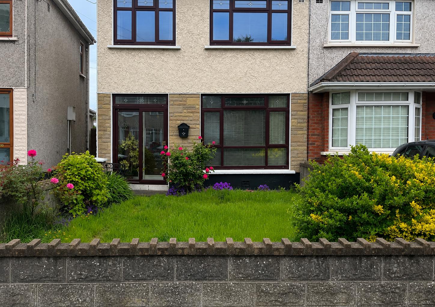 Garden before - overgrown